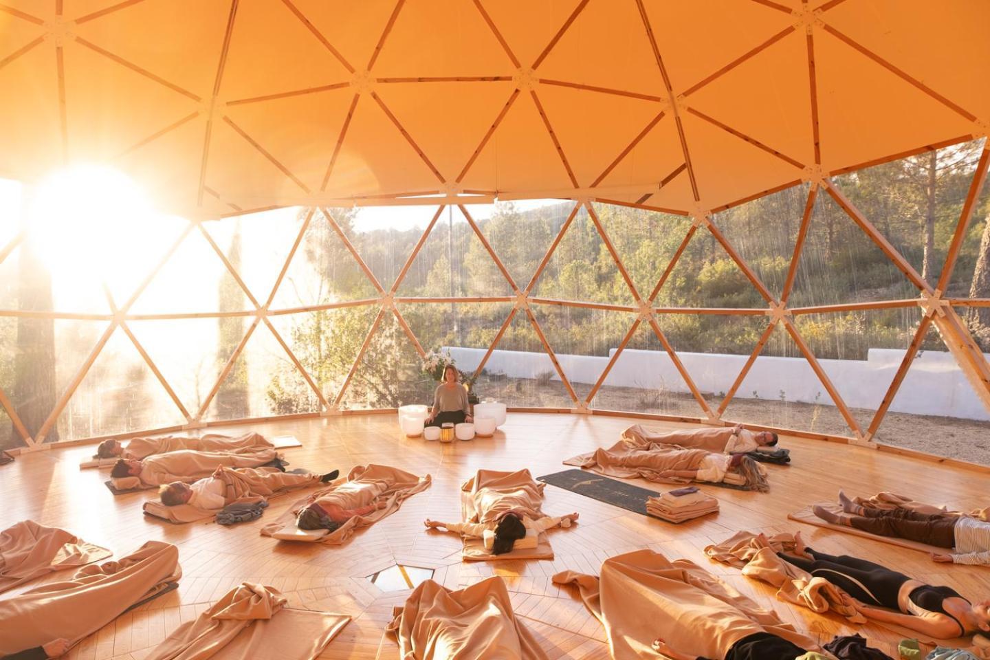 Готель Masqi, The Energy House Баньєрес-де-Маріола Екстер'єр фото